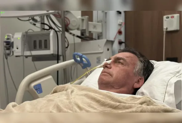 Imagem ilustrativa da imagem Jair Bolsonaro apresenta piora na função renal e segue na UTI