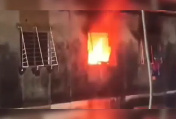 Imagem ilustrativa da imagem Mãe e bebê ficam feridos após incêndio atingir residência em Paulista