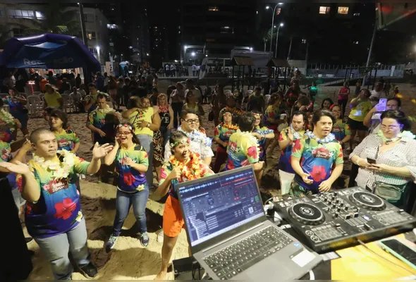Imagem ilustrativa da imagem Orla de Jaboatão recebe luau inclusivo em celebração ao Dia da Síndrome de Down