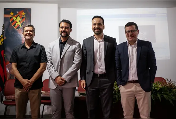 Felipe Ximenes, Fernando Monfardini, Rafael Kriek e Andrei Kampff participaram do evento