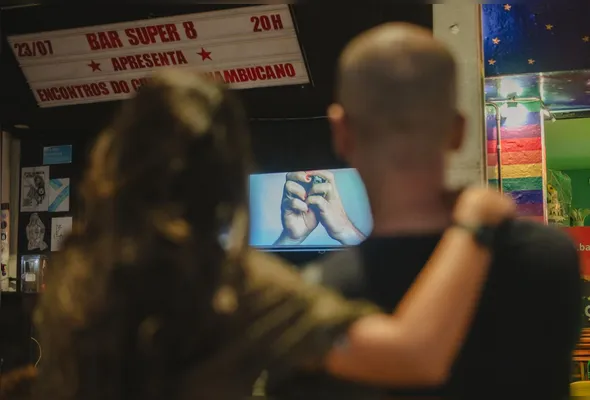 Bar no Centro do Recife que atua como vídeoclube será um dos pontos de acompanhamento da premiação do Oscar