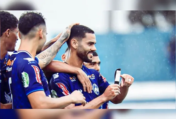 Imagem ilustrativa da imagem Vitória, empate e tropeços: confira os resultados dos pernambucanos na Série D