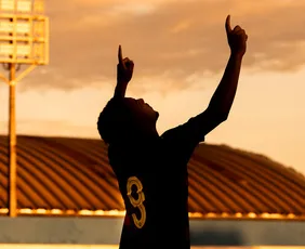 Imagem ilustrativa da imagem Clássico nordestino na Ilha do Retiro vale vaga no G-4 da Série B