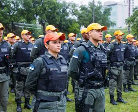 Imagem ilustrativa da imagem Governo de Pernambuco faz entrega de novos PMs que irão atuar no Grande Recife