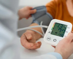 Imagem ilustrativa da imagem Metade dos hipertensos não sabem que têm a doença, diz cardiologista
