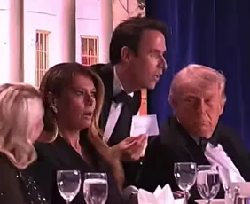 Imagem ilustrativa da imagem Trump é retirado às pressas de evento por agentes do serviço secreto