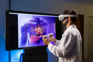 Imagem ilustrativa da imagem Ensino digital e humanização formam profissionais da saúde