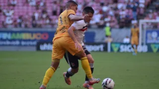 Imagem ilustrativa da imagem Santa Cruz perde para o Amazonas na Arena e amarga segunda derrota seguida