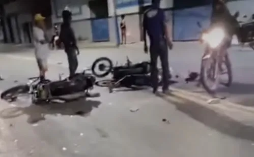 
          Imagem ilustrativa da imagem Acidente entre motos deixa dois mortos em Ecoporanga
          