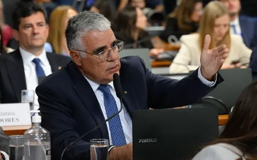 
          Imagem ilustrativa da imagem CCJ aprova Jorge Messias para o STF por 16 votos a 11 após sabatina
          