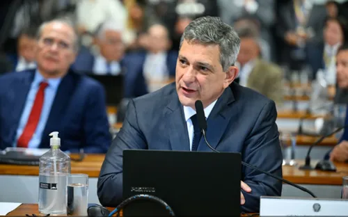 
          Imagem ilustrativa da imagem CCJ aprova Jorge Messias para o STF por 16 votos a 11 após sabatina
          