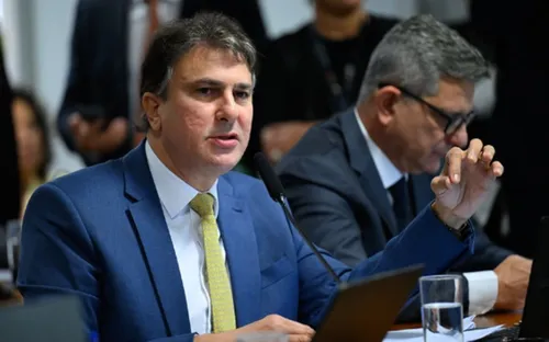 
          Imagem ilustrativa da imagem CCJ aprova Jorge Messias para o STF por 16 votos a 11 após sabatina
          