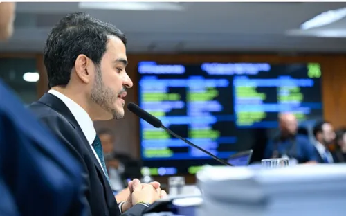 
          Imagem ilustrativa da imagem CCJ aprova Jorge Messias para o STF por 16 votos a 11 após sabatina
          