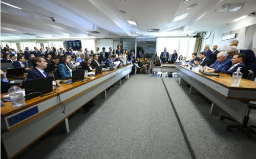 
          Imagem ilustrativa da imagem CCJ aprova Jorge Messias para o STF por 16 votos a 11 após sabatina
          