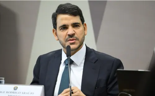 
          Imagem ilustrativa da imagem CCJ aprova Jorge Messias para o STF por 16 votos a 11 após sabatina
          