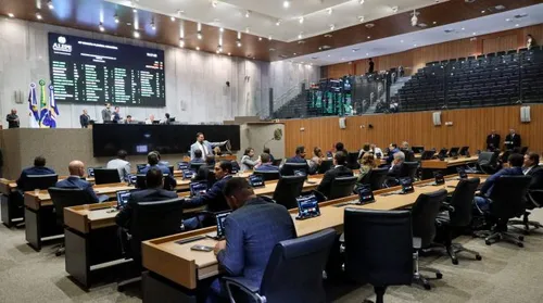 
          Imagem ilustrativa da imagem Assembleia Legislativa aprova ajuda financeira de R$ 2,5 mil para vítimas da chuva
          