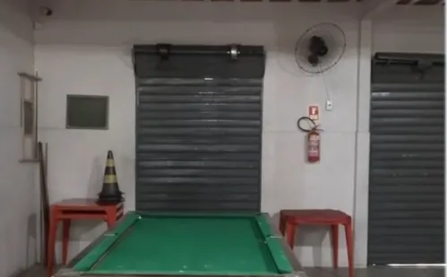 
          Imagem ilustrativa da imagem Ataque a tiros em bar de Cariacica deixa dois homens feridos
          