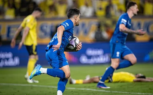 
          Imagem ilustrativa da imagem Bento falha no fim, Al-Nassr de Cristiano Ronaldo leva o empate e título escapa
          