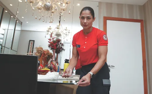 
          Imagem ilustrativa da imagem Bombeiros explicam perigos de cada cômodo da casa
          