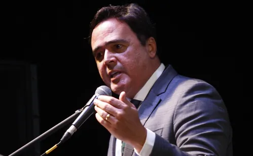 
          Imagem ilustrativa da imagem "Brasil sob Ameaça": o que disseram as autoridades em evento realizado em Vitória
          