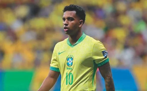 
          Imagem ilustrativa da imagem Bruxa está solta: seleções perdem craques às vésperas da Copa do Mundo
          