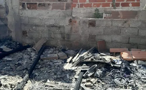 
          Imagem ilustrativa da imagem Cinco são presos por invadir terrenos e vender ilegalmente em Vila Velha
          