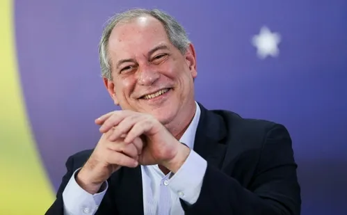 
          Imagem ilustrativa da imagem Ciro Gomes confirma candidatura ao Governo do Ceará
          