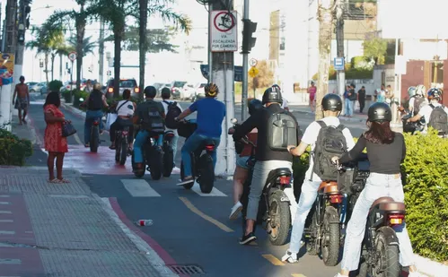 
          Imagem ilustrativa da imagem Aumento do uso de bikes elétricas causa congestionamento na Grande Vitória
          