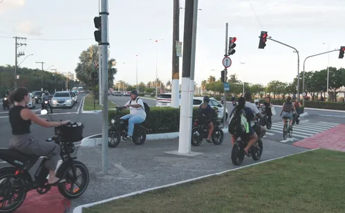 
          Imagem ilustrativa da imagem Aumento do uso de bikes elétricas causa congestionamento na Grande Vitória
          