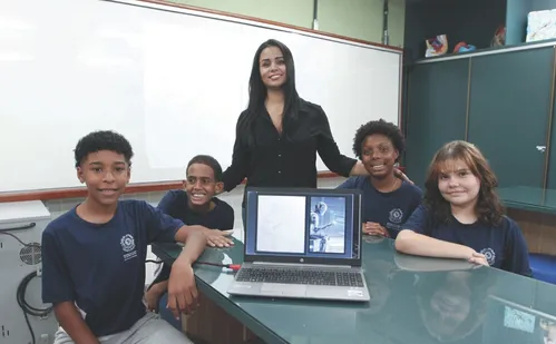 
          Imagem ilustrativa da imagem Conselho Nacional de Educação aprova novas regras para o uso de IA nas escolas
          