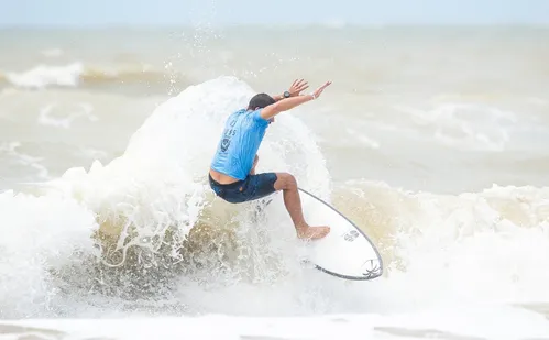 
          Imagem ilustrativa da imagem ES volta a sediar jogos universitários de praia após 13 anos
          