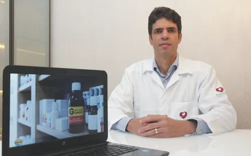 
          Imagem ilustrativa da imagem Especialistas explicam por quê venda de xaropes com Clobutinol foi suspensa
          