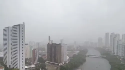 
          Imagem ilustrativa da imagem Fim de semana será de chuva forte em 19 municípios de PE, diz Inmet
          