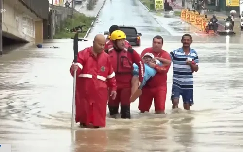 
          Imagem ilustrativa da imagem Governo de Pernambuco reforça campanha de doações para vítimas das chuvas
          