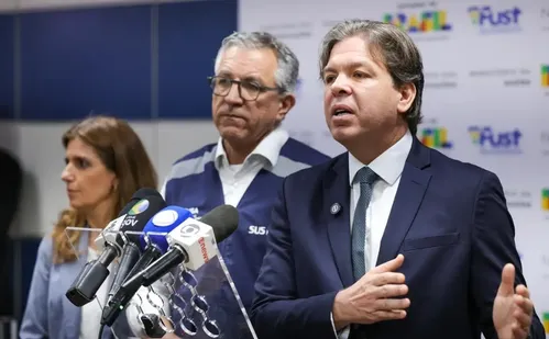 
          Imagem ilustrativa da imagem Governo lança editais para conectar até 3,8 mil UBS
          