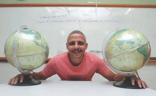 
          Imagem ilustrativa da imagem Inscrições do provão para quem não tem diploma de ensino médio terminam na sexta
          