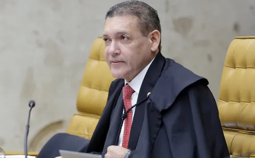 
          Imagem ilustrativa da imagem Kassio assumirá presidência do TSE para comandar eleições de 2026
          