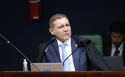 
          Imagem ilustrativa da imagem Kassio marca julgamento do caso Nossa Senhora nesta quarta no TSE
          