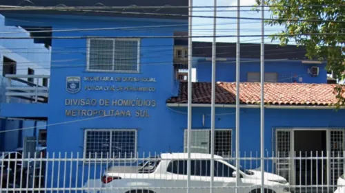 
          Imagem ilustrativa da imagem Mãe mata vizinho para defender filha de tentativa de estupro, no Grande Recife
          