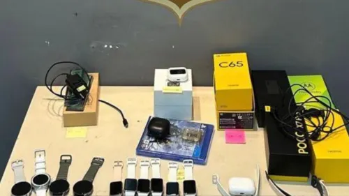 
          Imagem ilustrativa da imagem PCPE desarticula esquema de furtos em centro logístico da Amazon em PE
          