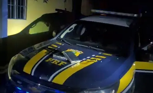 
          Imagem ilustrativa da imagem PRF apreende cocaína com passageira grávida em ônibus na BR-116, em Salgueiro
          