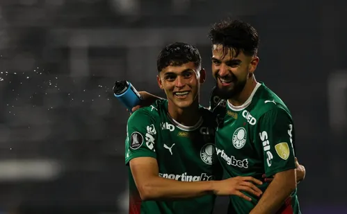 
          Imagem ilustrativa da imagem Palmeiras vence fora, reassume liderança do grupo e respira na Libertadores
          