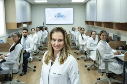 
          Imagem ilustrativa da imagem Pesquisa clínica no ES desenvolve tratamentos globais
          