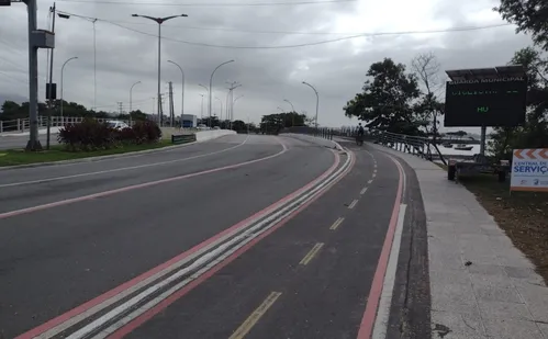 
          Imagem ilustrativa da imagem Ponte de Camburi é liberada para pedestres e ciclistas após conclusão de obras
          