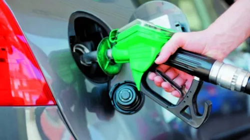 
          Imagem ilustrativa da imagem Preço do diesel nos postos cai R$ 0,20 por litro em duas semanas, diz ANP
          