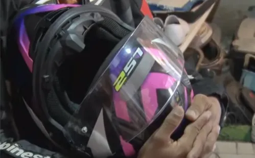 
          Imagem ilustrativa da imagem “Qual o valor da vida?”, questiona pai de motoboy baleado em briga de trânsito
          