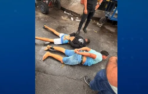 
          Imagem ilustrativa da imagem Receptadores são presos após roubo de viatura descaracterizada da Seap na BR-232
          