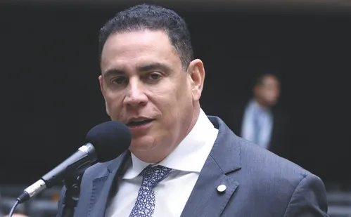 
          Imagem ilustrativa da imagem "Royalties do petróleo são compensação por impactos", diz líder da bancada do ES
          