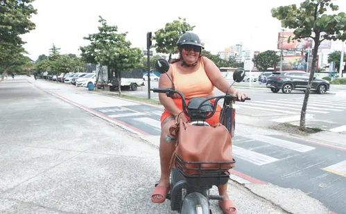 
          Imagem ilustrativa da imagem Uso de bike elétrica reduz procura por corridas de aplicativo
          