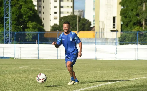 
          Imagem ilustrativa da imagem Vitória roda elenco na Copa ES de olho na sequência do Brasileirão Série D
          